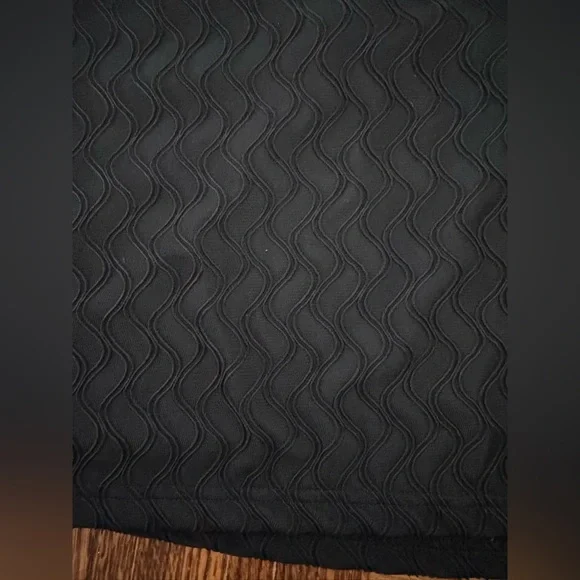 SHEIN SPLIT HEM MINI SKIRT IN BLACK SIZE SMALL KNITTED SLIM FIT STRETCHY FABRIC - Picture 6 of 8